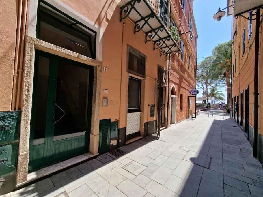 Silver Sands Finale Ligure - Traditional Apartment - 4 Beds & Terrace By The Beach ภายนอก รูปภาพ